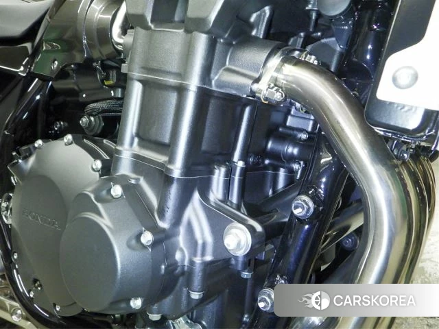 Engine photo
