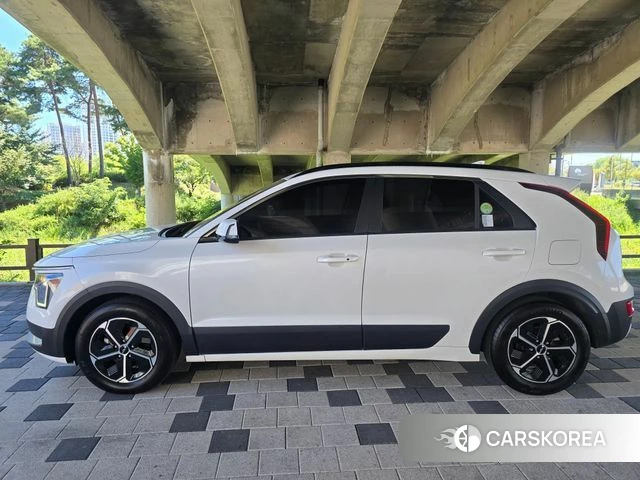 Kia Di Ol Nu Niro id 4676360 из Кореи 13