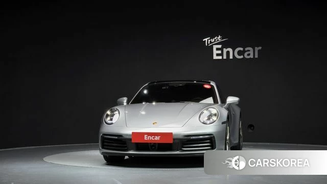 Porsche 911(992) id 4700880 из Кореи 23