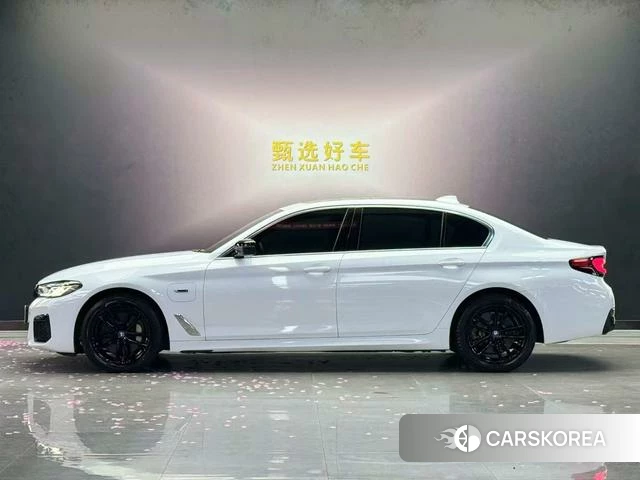 BMW 5 series PHEV 2022 Белый из Китая, фото 3