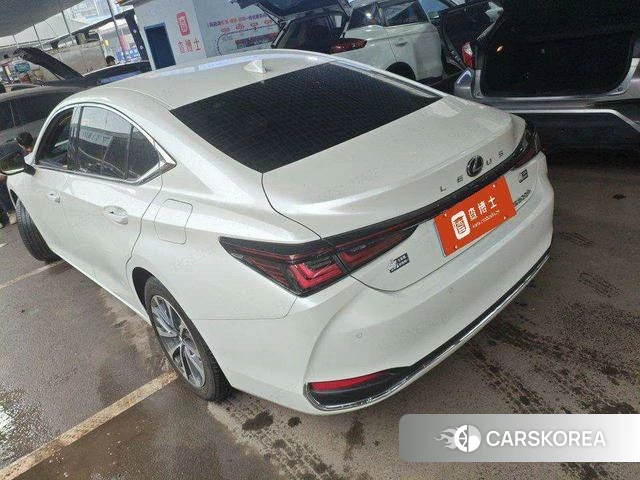 Lexus ES 2025 Белый из Китая, фото 6