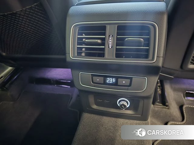 Audi Q5L id 4275710 из Китая 9
