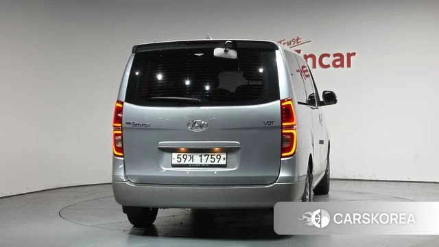 Hyundai The New Grand Starex id 4197172 из Кореи 23