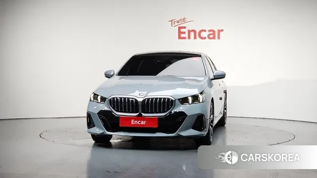 BMW 5 Series (G60) id 2930105 из Кореи 13