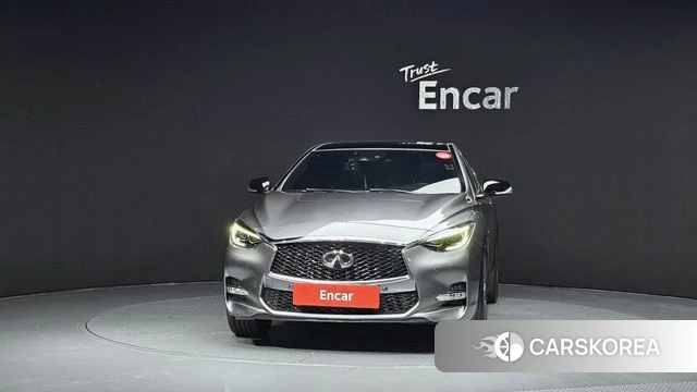Infiniti Q30 id 4345319 из Кореи 23