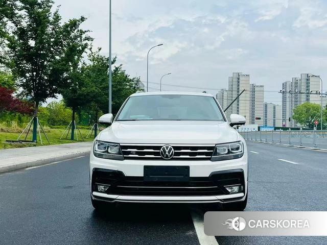 Volkswagen Tiguan L 2021 Белый из Китая, фото 3