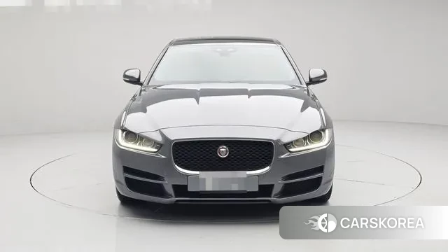 Jaguar XE id 3619165 из Кореи 13