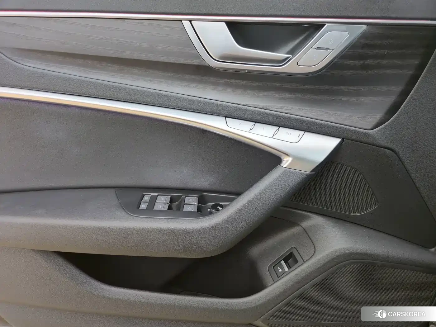 Audi A6L id 4655252 из Китая 18