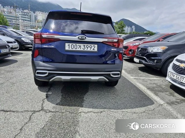 Kia Seltos 2021 Синий из Кореи, фото 6