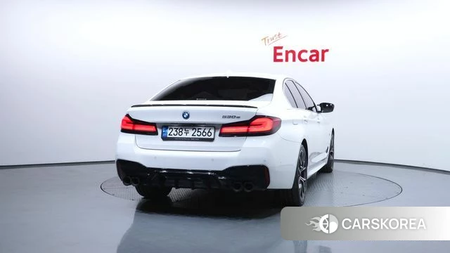 BMW 5 Series (G30) id 3812726 из Кореи 13