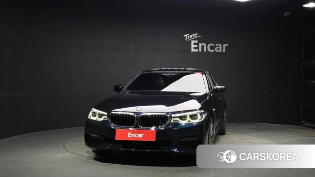 BMW 5 Series (G30) id 4371039 из Кореи 23