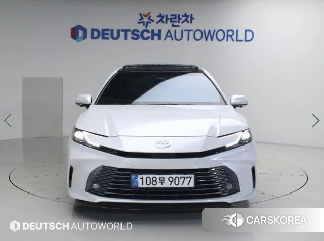 Toyota Camry (XV80) 2025 Белый из Кореи, фото 3