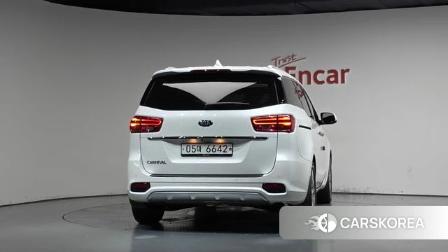 Kia The New Carnival id 4794608 из Кореи 23