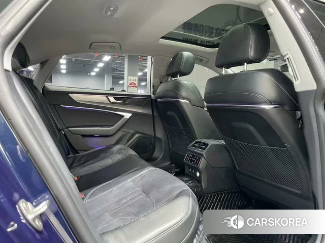 Audi A7L id 4261835 из Китая 9