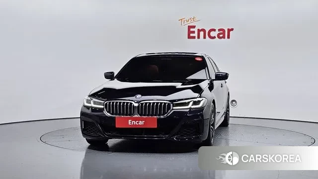 BMW 5 Series (G30) id 3498231 из Кореи 13