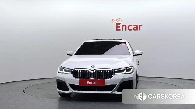 BMW 5 Series (G30) id 3898272 из Кореи 13