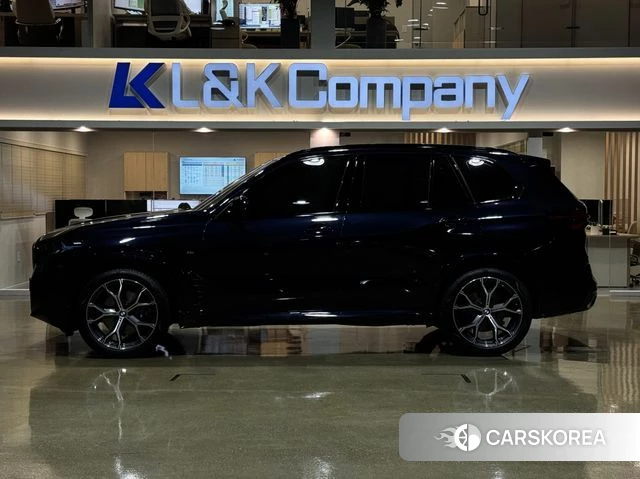 BMW X5 (G05) 2026 Черный из Кореи, фото 3
