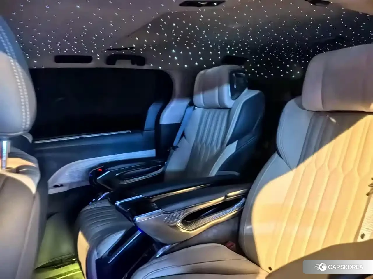 Toyota Sienna 2023 Черный из Китая, фото 4