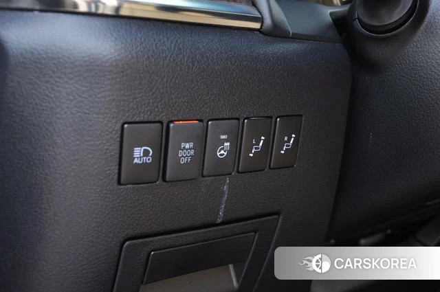 Toyota Elfa id 4297779 из Китая 13