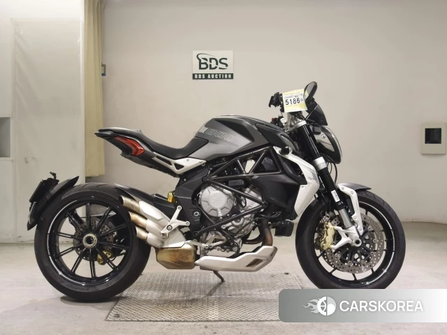 Проданный MV AGUSTA BRUTALE 800 2014 из Японии