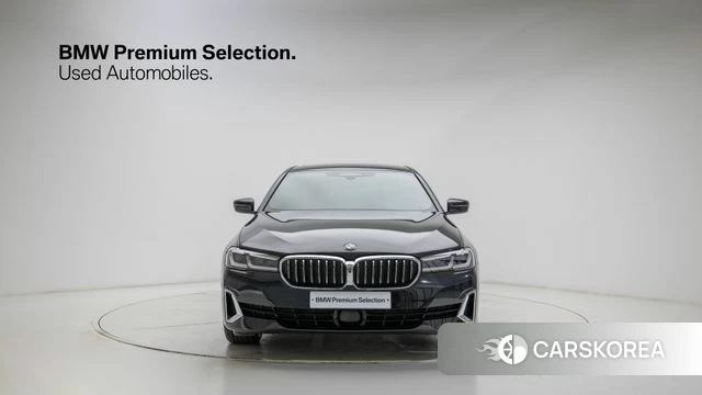 BMW 5 Series (G30) 2023 Черный из Кореи, фото 3