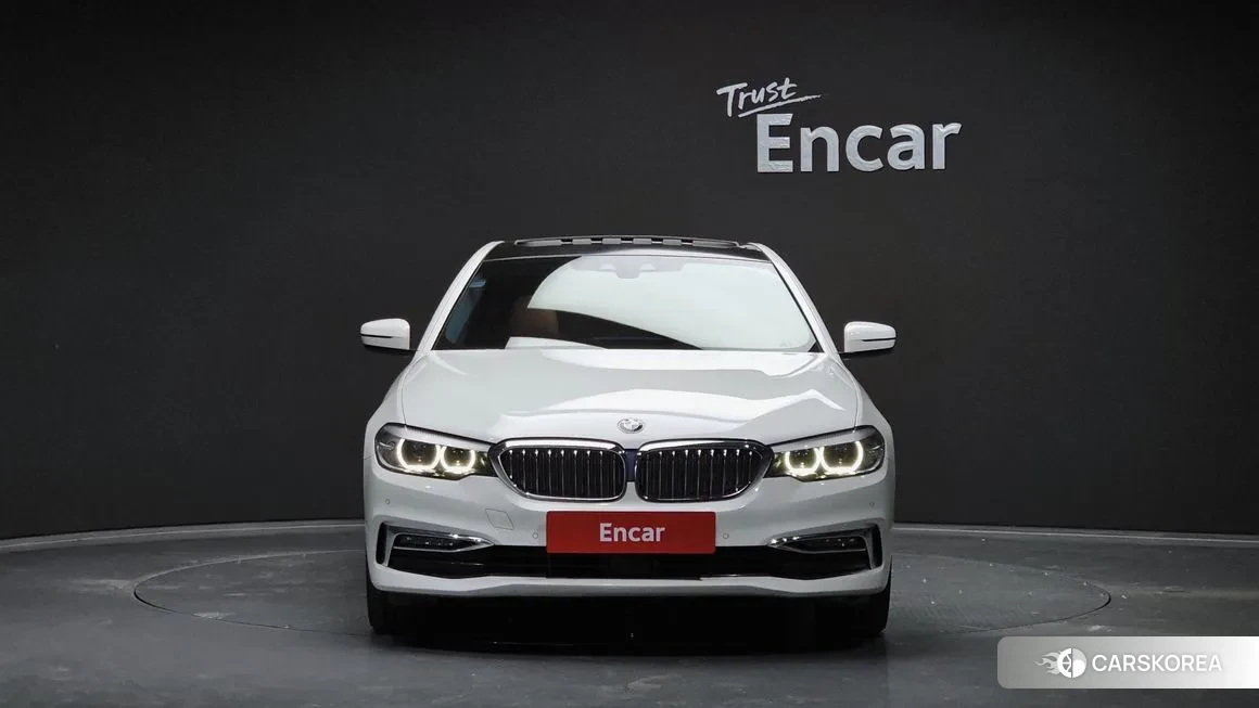 BMW 5 Series (G30) id 2137771 из Кореи 13