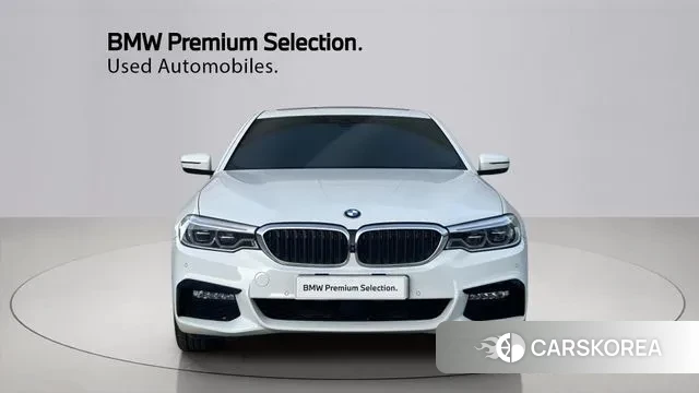 BMW 5 Series (G30) id 3619195 из Кореи 12