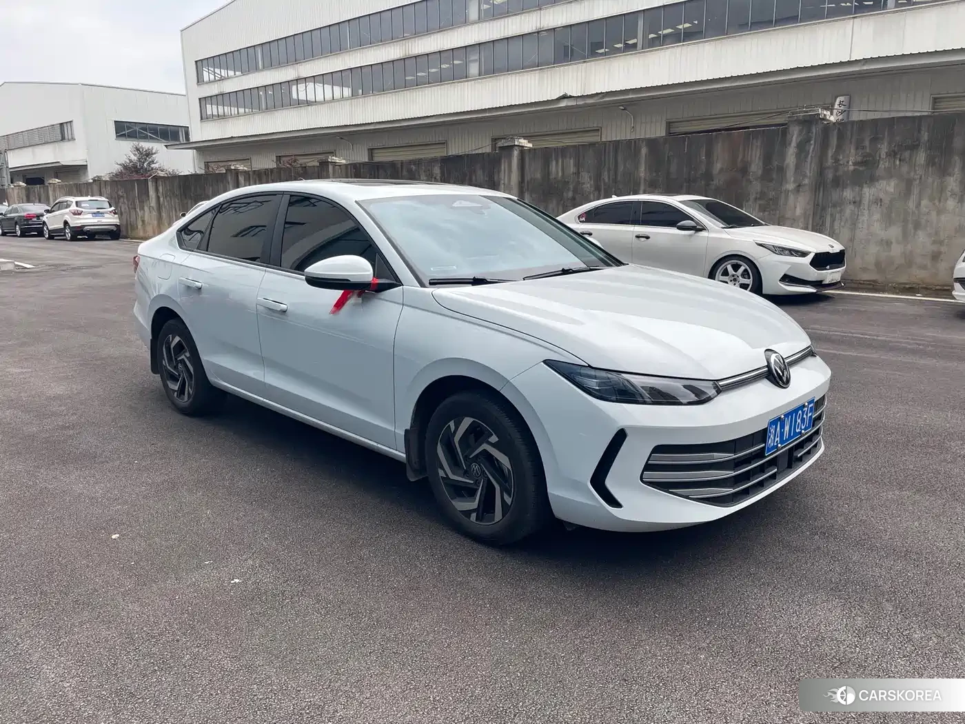 Volkswagen Lavida 2026 Белый из Китая, фото 3