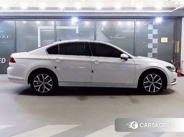 Volkswagen Passat GT (B8) id 3018986 из Кореи 13