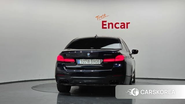 BMW 5 Series (G30) id 4495174 из Кореи 23
