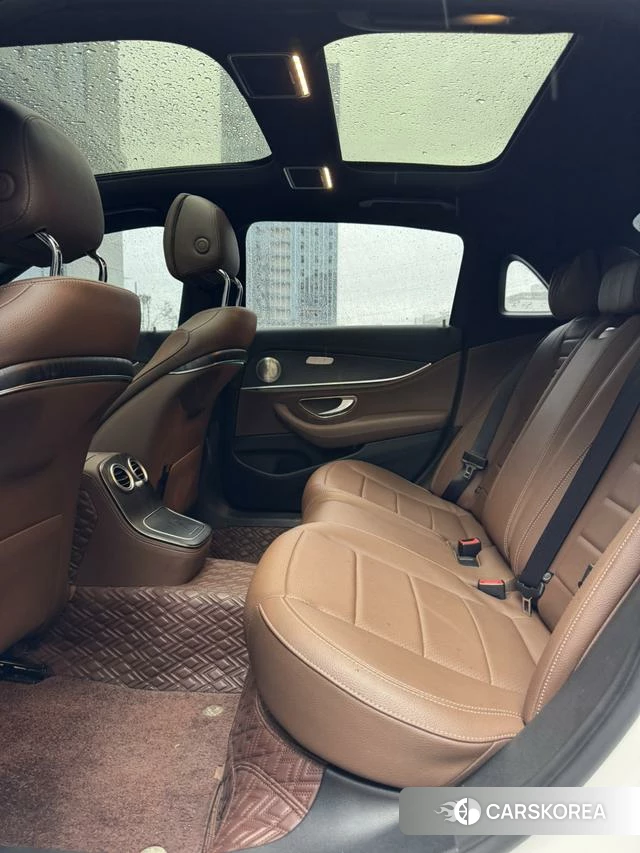 Mercedes-Benz E-class id 4211741 из Китая 11