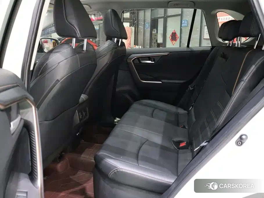 Toyota Wildlander id 4622517 из Китая 17