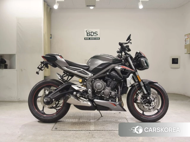 Проданный Triumph STREET TRIPLE 765 RS 2021 из Японии