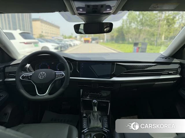 Volkswagen Passat 2023 Черный из Китая, фото 3
