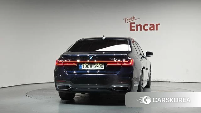 BMW 7 Series (G11) id 4619446 из Кореи 23