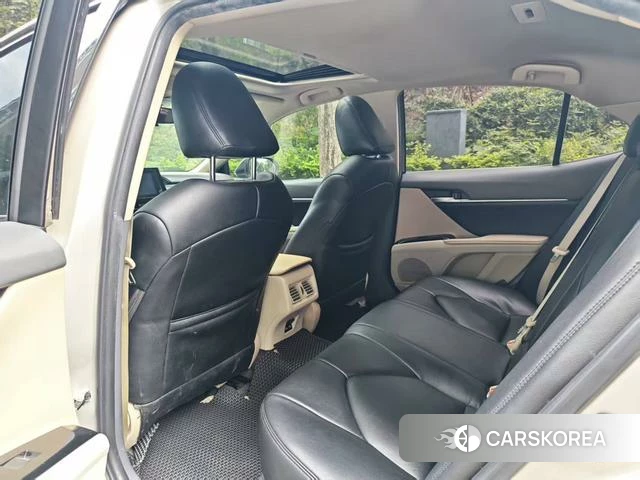 Toyota Camry 2021 Шампань из Китая, фото 3