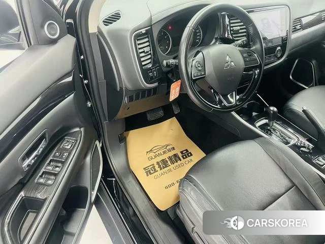 Mitsubishi  Outlander id 4242424 из Китая 11