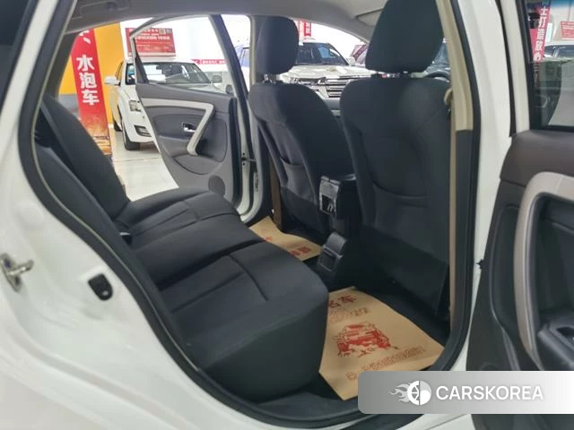 Dongfeng Junfeng E17 2018 Белый из Китая, фото 4
