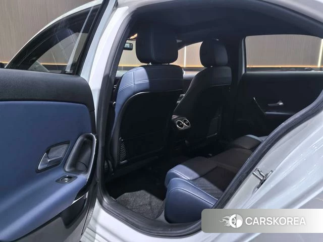 Mercedes-Benz Class A 2021 Белый из Китая, фото 3