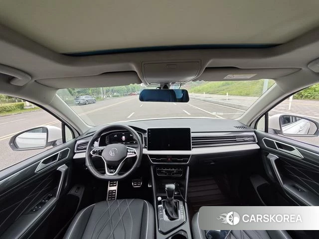 Volkswagen Tiguan L 2022 Белый из Китая, фото 3