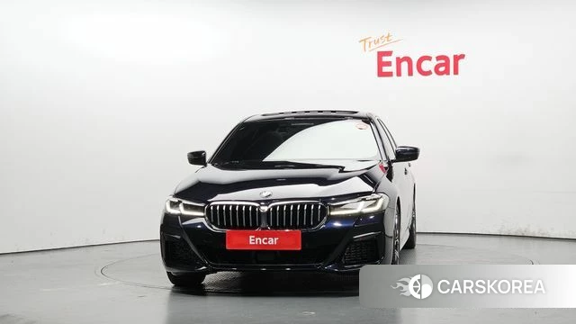 BMW 5 Series (G30) id 4249855 из Кореи 13