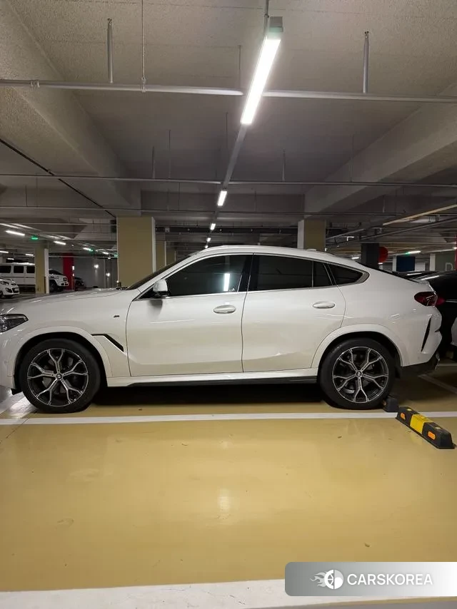 BMW X6 (G06) 2021 Белый из Кореи, фото 3