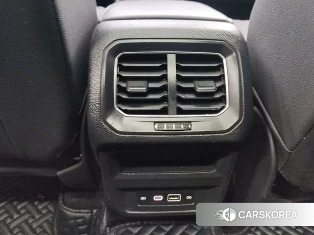 Volkswagen Tiguan L id 4400039 из Китая 10