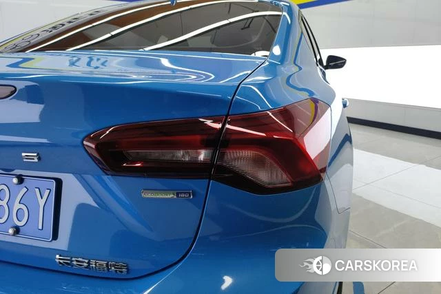 Ford Fox id 4215070 из Китая 10