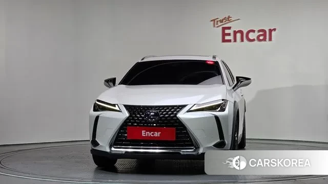 Lexus UX250h id 3713592 из Кореи 13
