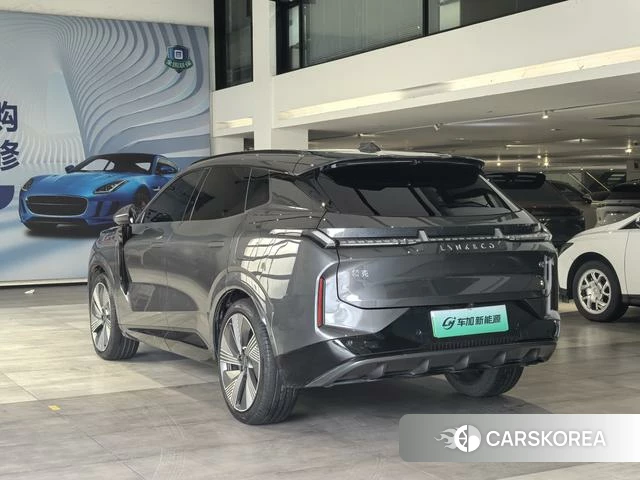 Lynk 08 EM-P 2024 Темно-серый из Китая, фото 3