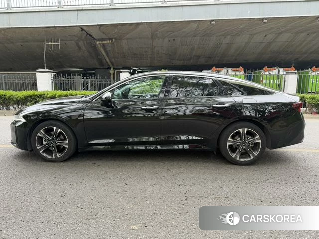 Kia K5 2021 Черный из Китая, фото 5