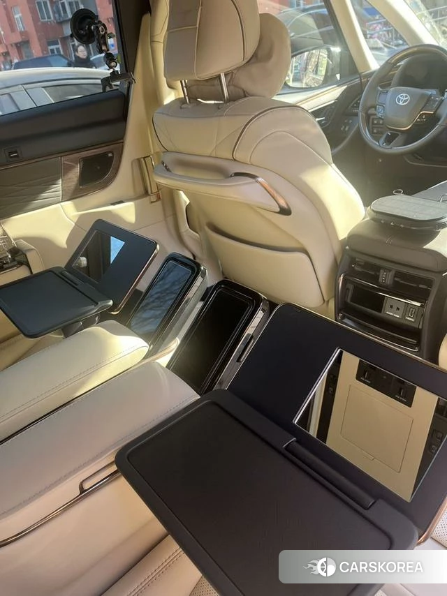 Toyota Elfa 2025 Черный из Китая, фото 3