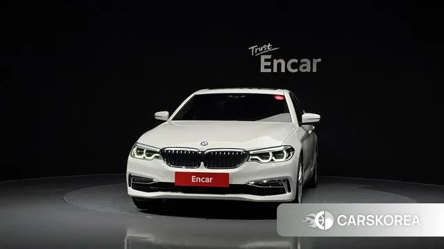 BMW 5 Series (G30) id 3039473 из Кореи 13