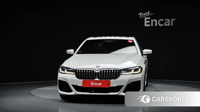 BMW 5 Series (G30) id 2993890 из Кореи 13